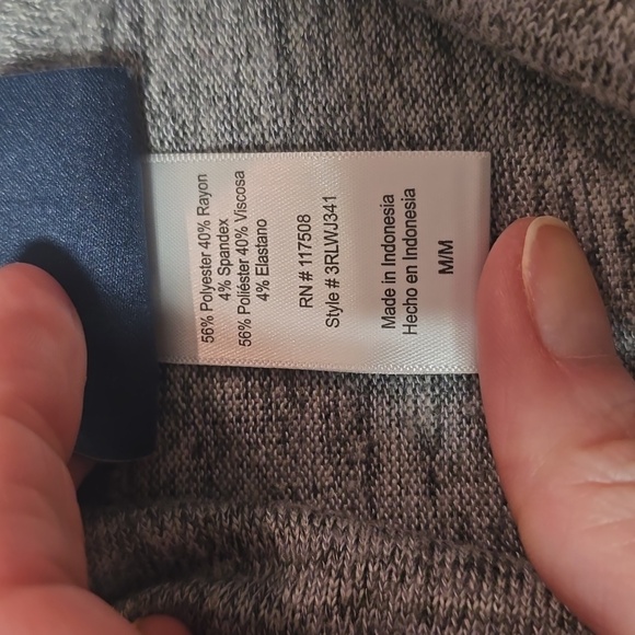 Women's Size Med Gray Long-Sleeved, Cowl Neck Pullover With KrisCross Front. - Picture 11 of 12